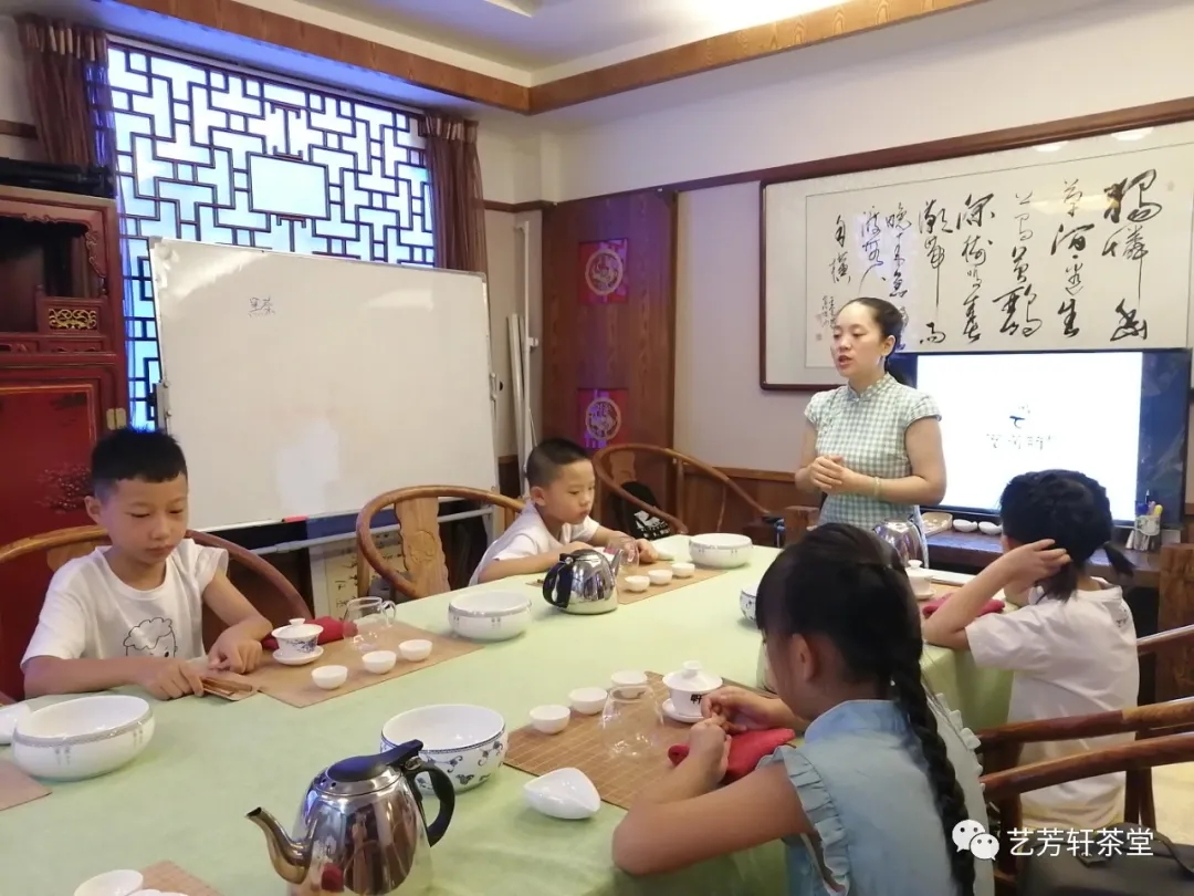 少兒茶文化,茶藝教育咨詢,茶事活動(dòng),湖南藝芳軒茶文化傳播有限責(zé)任公司 少兒茶文化,茶藝教育咨詢,茶事活動(dòng),湖南藝芳軒茶文化傳播有限責(zé)任公司